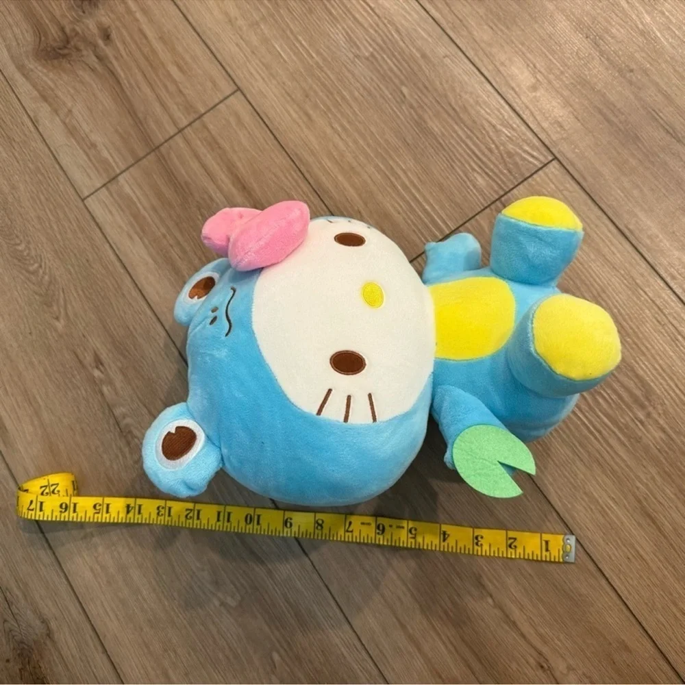 Sanrio‎ Hello Kitty in Blue Frog Suit